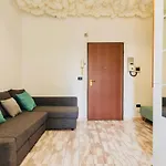 18 Minuti Dal Duomo, Soffitto Con Nuvole Colorate, Appartamento Favoloso E Accogliente Con Wifi, Netlifx Per 4 Persone