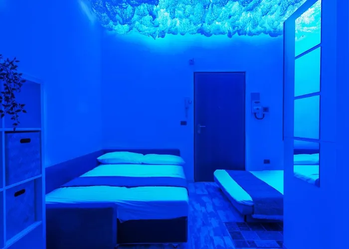 18 Minuti Dal Duomo, Soffitto Con Nuvole Colorate, Appartamento Favoloso E Accogliente Con Wifi, Netlifx Per 4 Persone