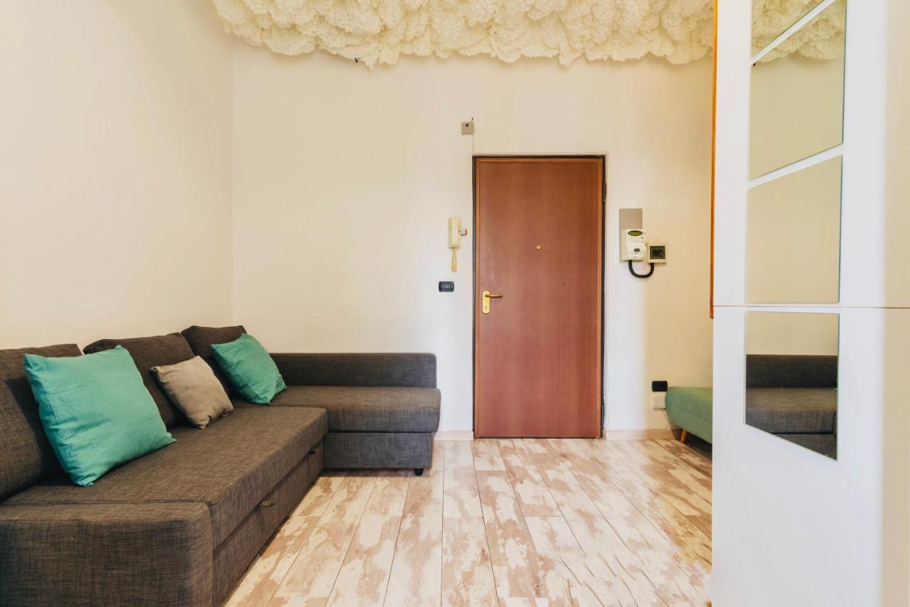 18 Minuti Dal Duomo, Soffitto Con Nuvole Colorate, Favoloso E Accogliente Con Wifi, Netlifx Per 4 Persone *